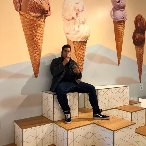 Meet your Posher, Manuel - Picture 1 of 1